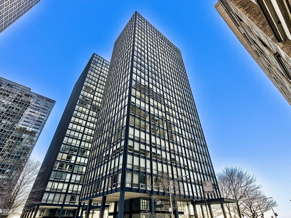 1st image of 860 N Lake Shore Dr APT 20L