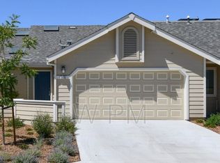 2055 Stonefield Ln, Santa Rosa, CA 95403