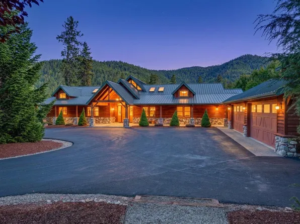 5311 Averill Dr, Grants Pass, OR 97526