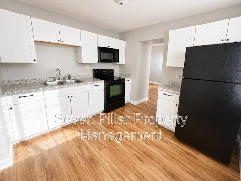 1048 Republic Ave — Photo 4