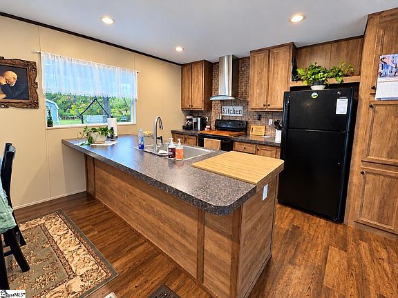3rd image of 801 Vern Cora Rd