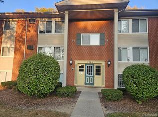 7394 Central St APT 2, Westland, MI 48185