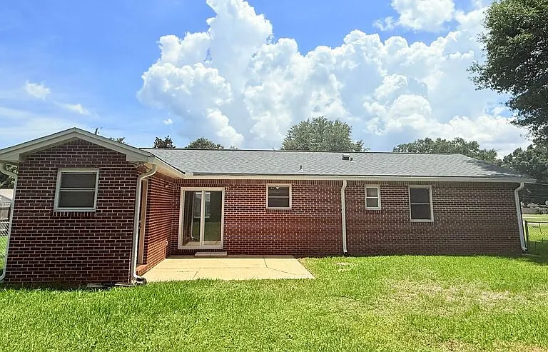 4904 Andrea Ln — Photo 12