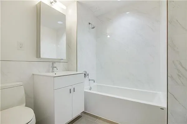 Rented by Weichert Manhattan Midtown | media 6