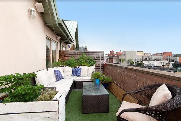 Rented by REAL New York | media 12