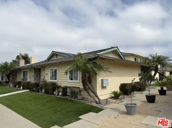 7571 Amazon Dr, Huntington Beach, CA 92647
