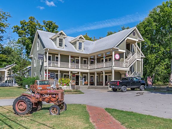 96th image of 6011 Garrison Springs Rd