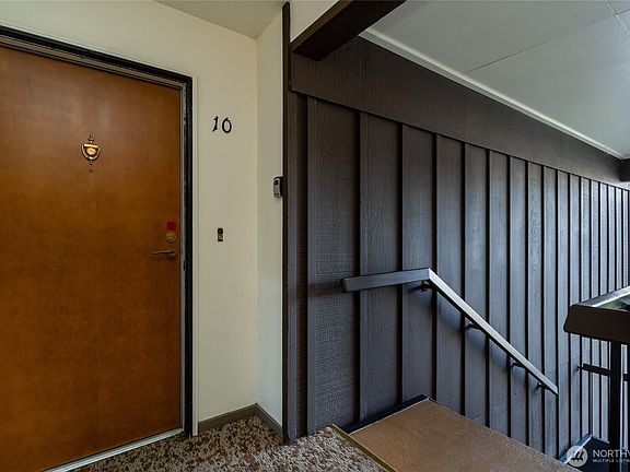 3rd image of 364 Catherine Street #S10
