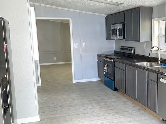 4th image of 13148 SE 32nd Ct
