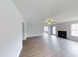 203 America Ct, Jacksonville, NC 28540