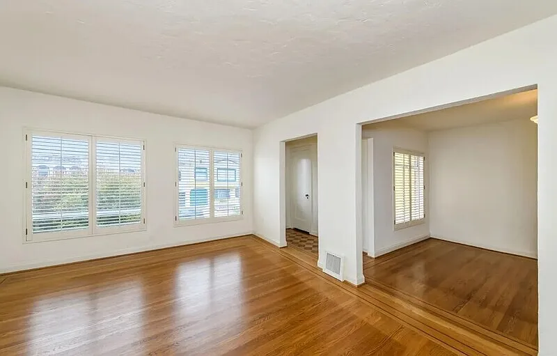2 bed, 1.0 bath, 1500 sqft, $4,200 — Photo 1