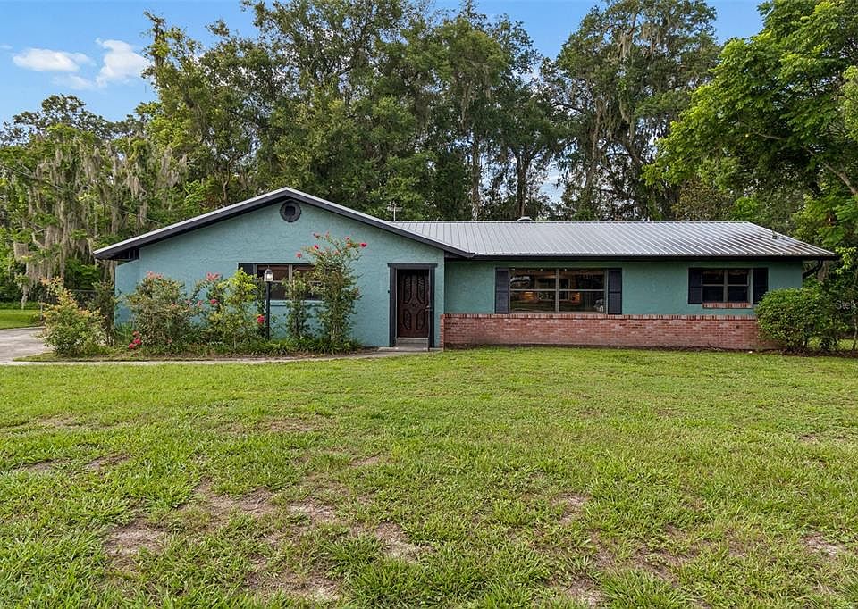 1st image of 1322 W VOORHIS AVENUE