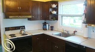 4th image of 18660 Walmer Ln