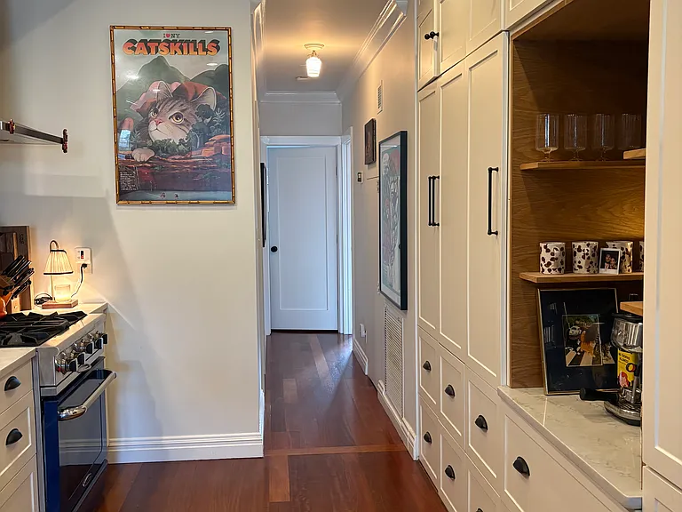 301 Warren St #4 — Photo 3