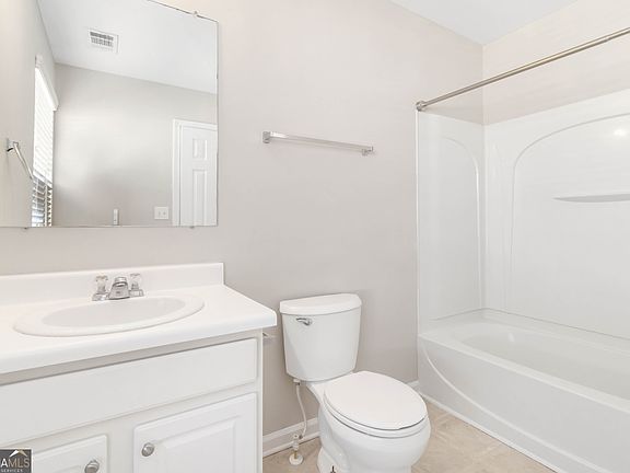 3rd image of 406 Patina Pl SE #23