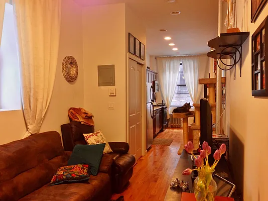 Rented by Sunrise Real Estate | media 4