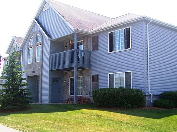 4th image of 904 Fox Creek Dr #3