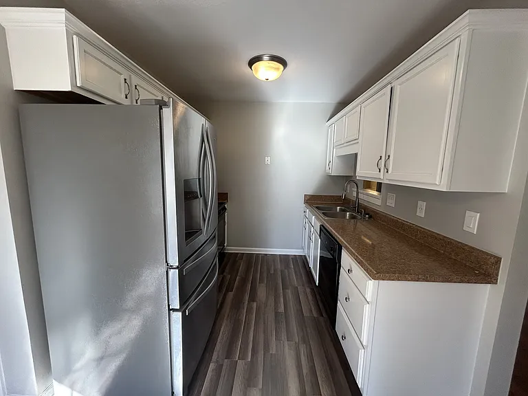 1340 Loren Cir — Photo 6