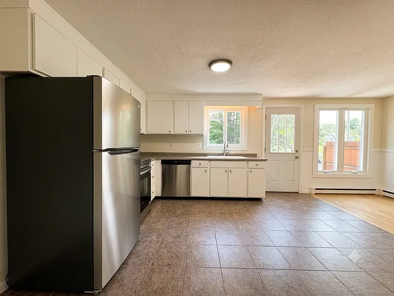 3 Villa Rd — Photo 5