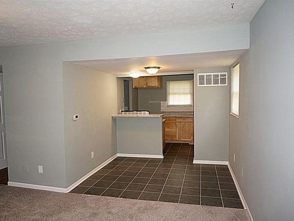 4th image of 3435 Amberway Ct