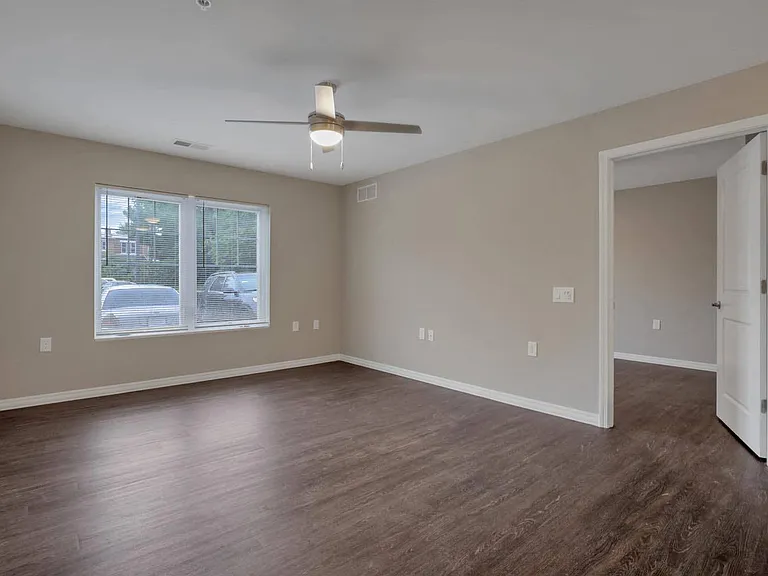 Jenkins Lofts — Photo 5
