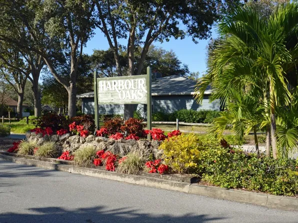 215 48th St NW, Bradenton, FL 34209