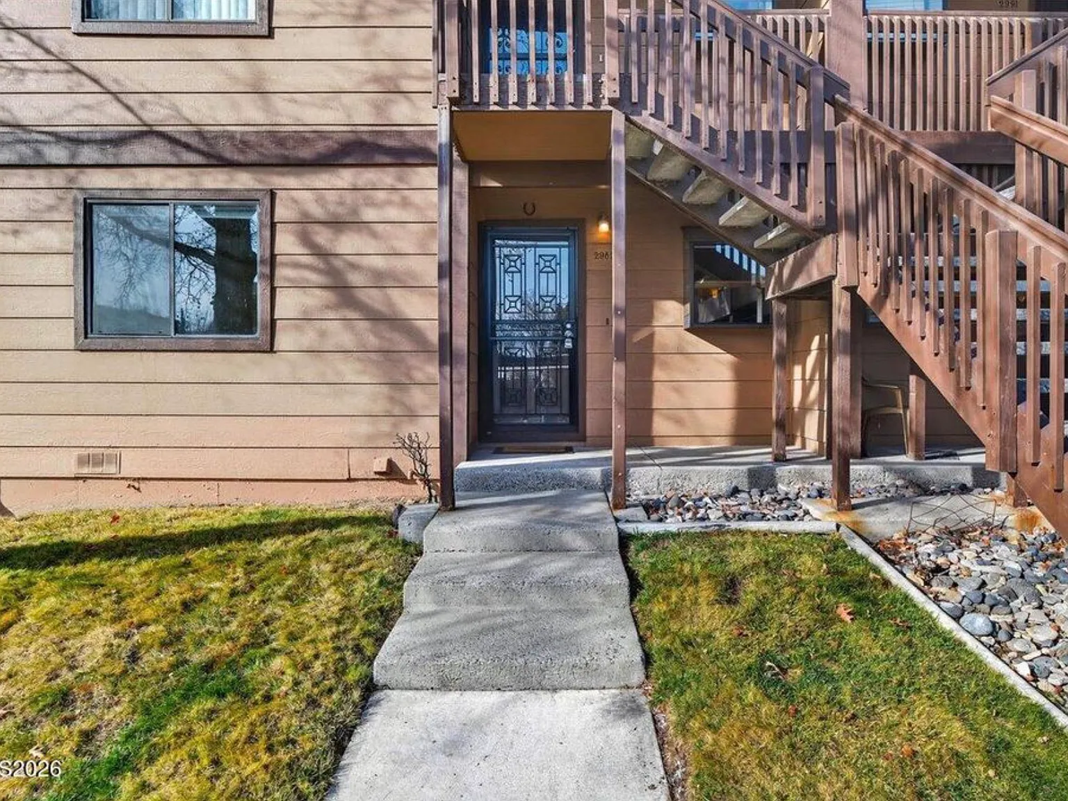 2 bed, 867 sqft, $1,680 — Photo 2