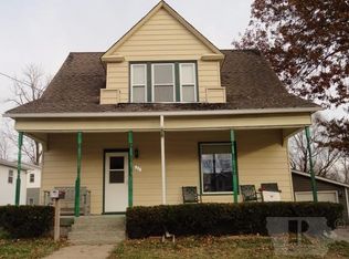906 N A St, Oskaloosa, IA 52577