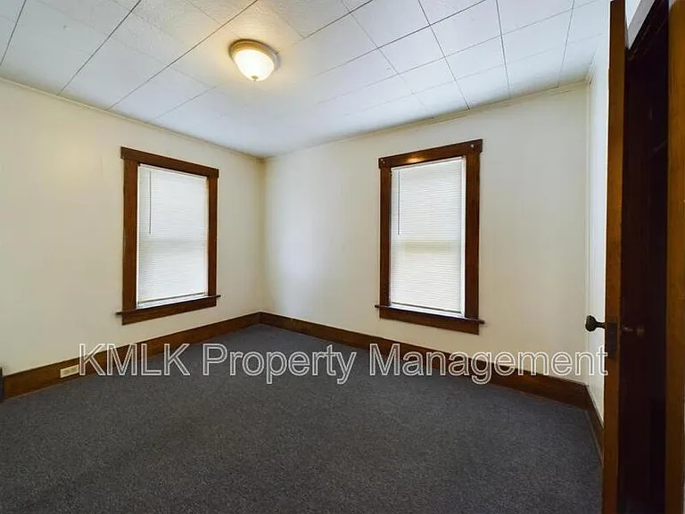 693 Kling St — Photo 26