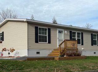 14 Sir Lancelot Drive, Exeter, NH 03833
