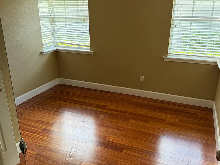 1522 E Washington St #1522 — Photo 6