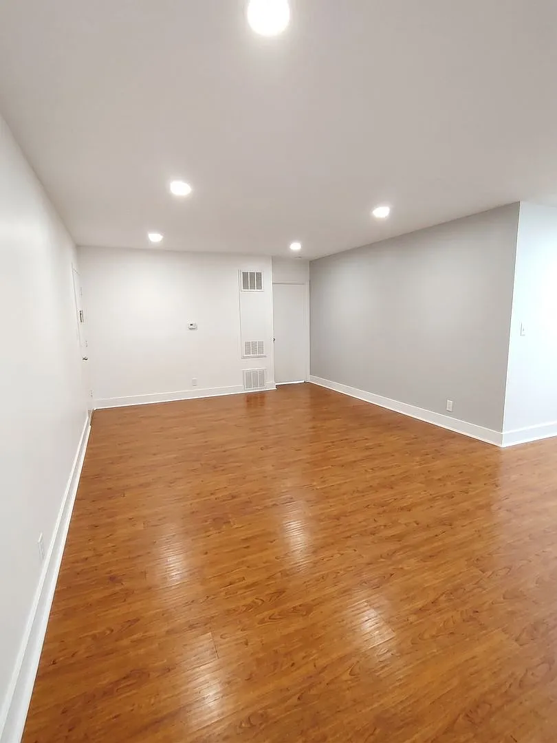 2 bed, 2.0 bath, $2,345 — Photo 4
