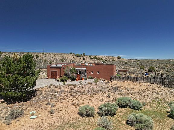 4th image of 44 Arroyo Park Drive