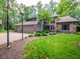 6880 Cliffside Dr, Vermilion, OH