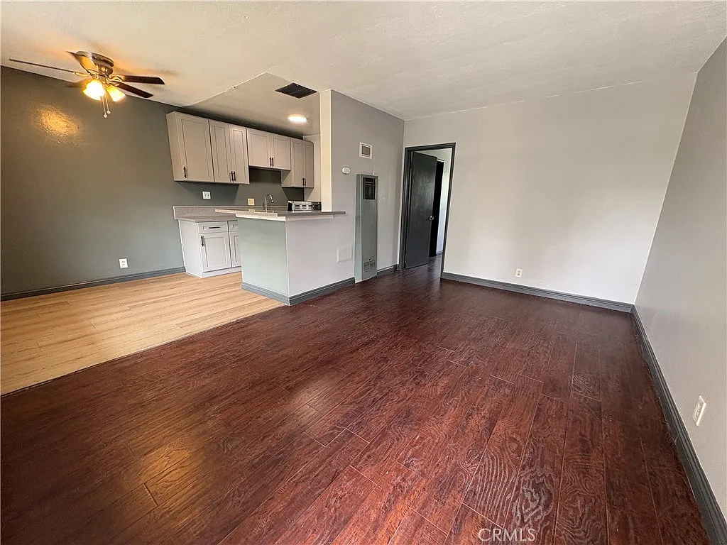 1 bed, 550 sqft, $1,895 — Photo 2