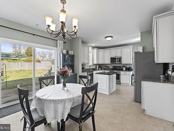 5th image of 4914 Bristow Dr