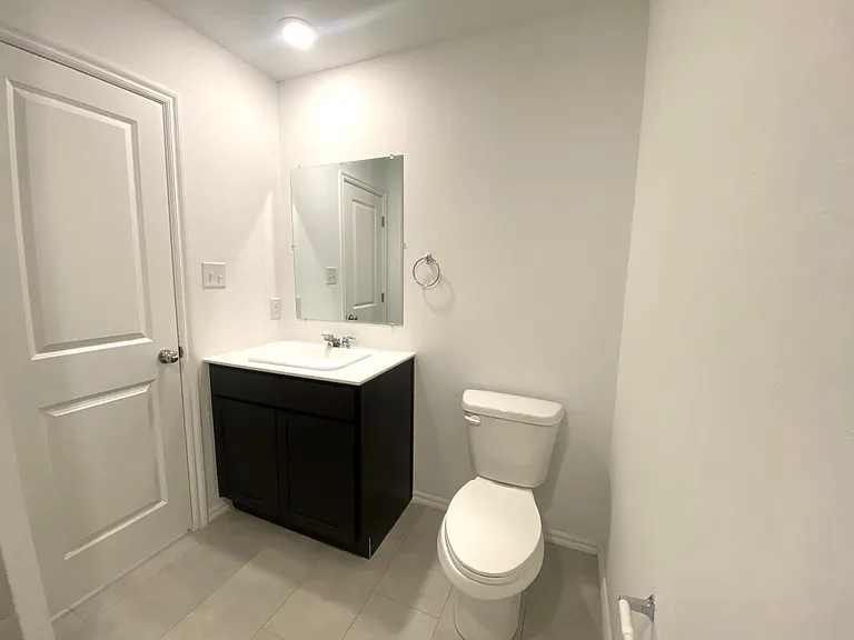 10921 SW 22nd St — Photo 6