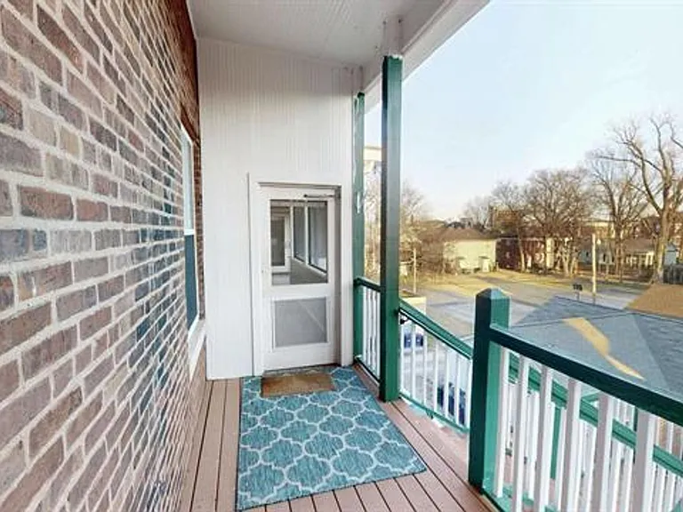 618 Madison St #300 — Photo 20