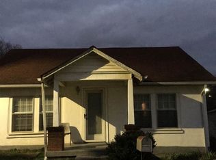 514 N 3rd St, Scottsville, KY 42164