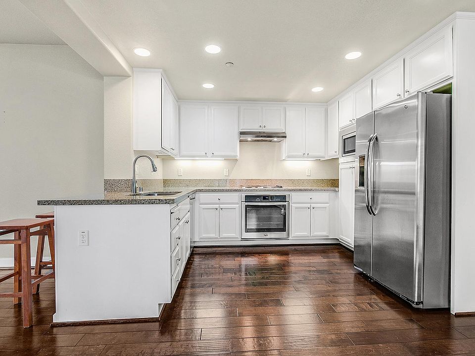 Open Kitchen