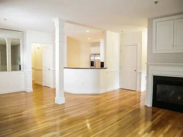 36 Tilden Commons Dr, Quincy, MA 02171