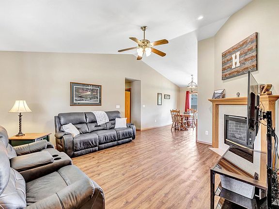 2nd image of 2237 Lawrence Dr
