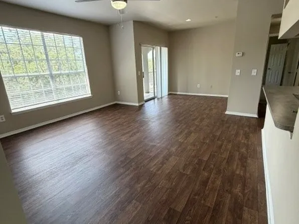 13003 Sanctuary Cove Dr Unit 302, Temple Terrace, FL 33637