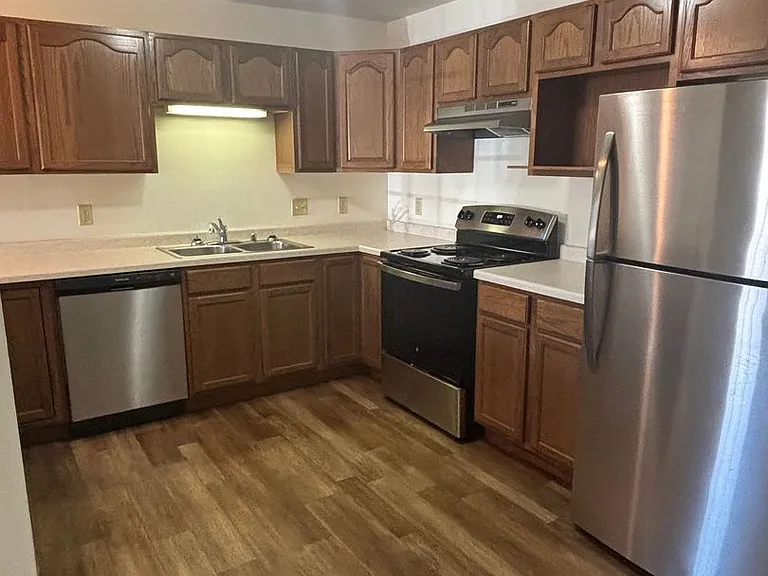 W1087 Lewis Ln — Photo 3
