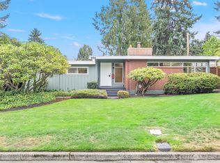 901 Daniels Dr, Fircrest, WA 98466