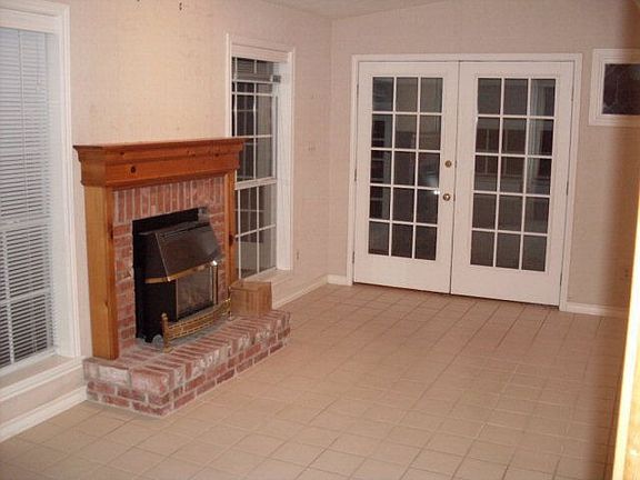 4th image of 3208 W Louisiana Ave