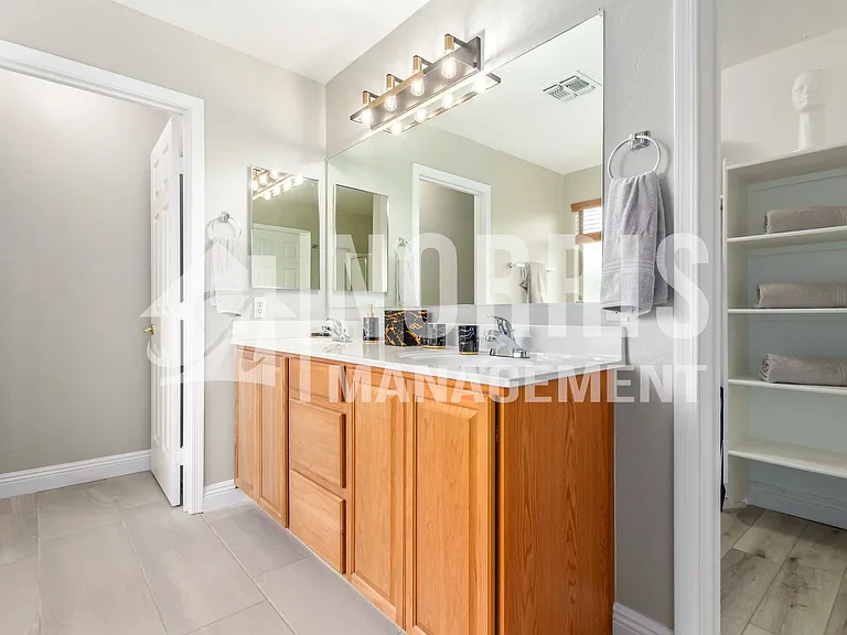 1553 E Alba Dr — Photo 25