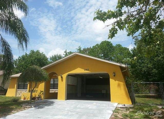 2/2/1.5 Home on Nearly 1/4 an Acre