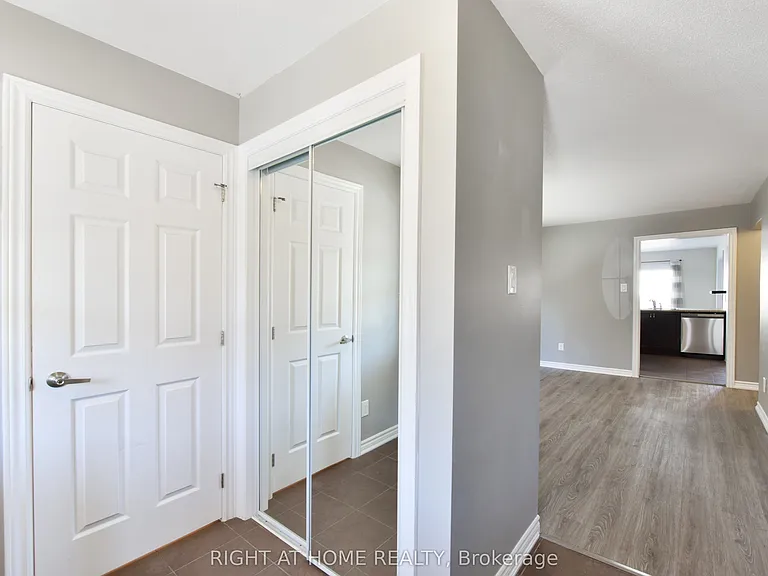 348 Gallantry Way — Photo 4