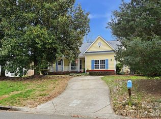 2717 Olde Whitehall Rd, Charlotte, NC 28273